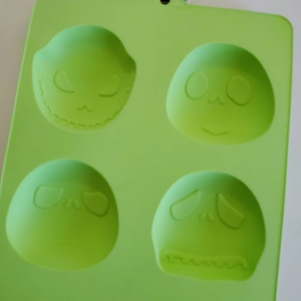 Nightmare Before Christmas Jack Skellington Silicone Baking Mold NWT